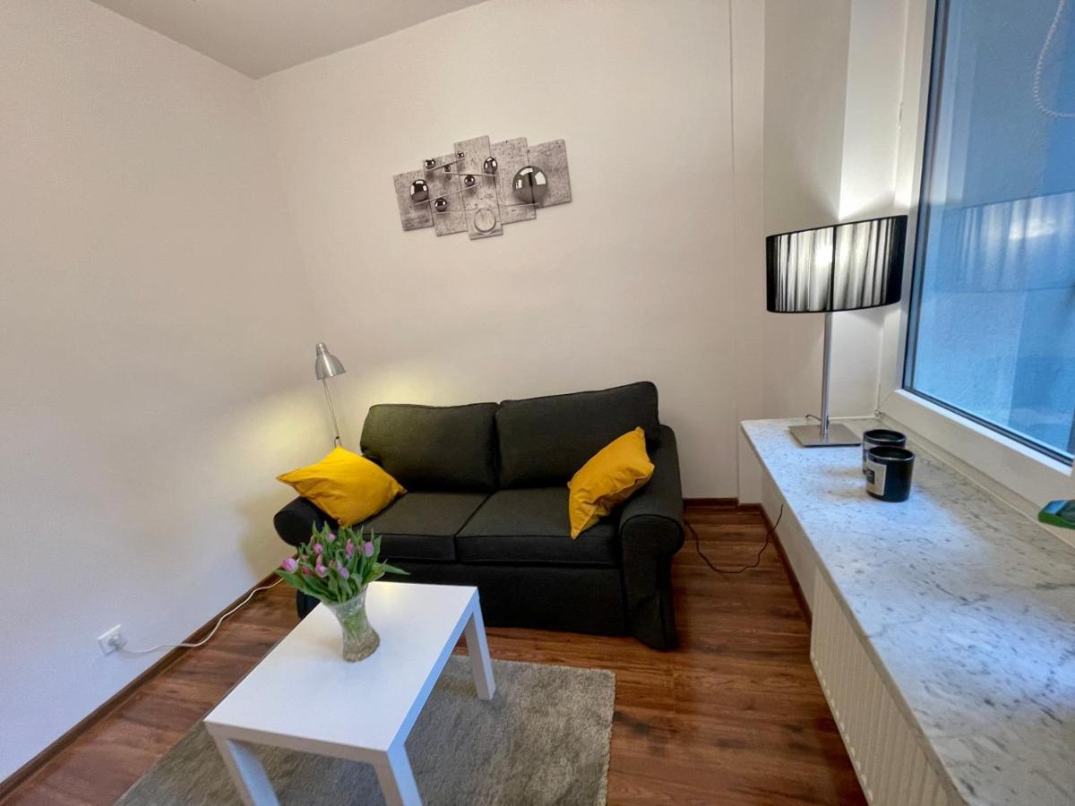 Diamond Metro Wifi 300 Mbs 70'Tv Netflix Hbo Appletv+ Apartment Warsaw Exterior photo